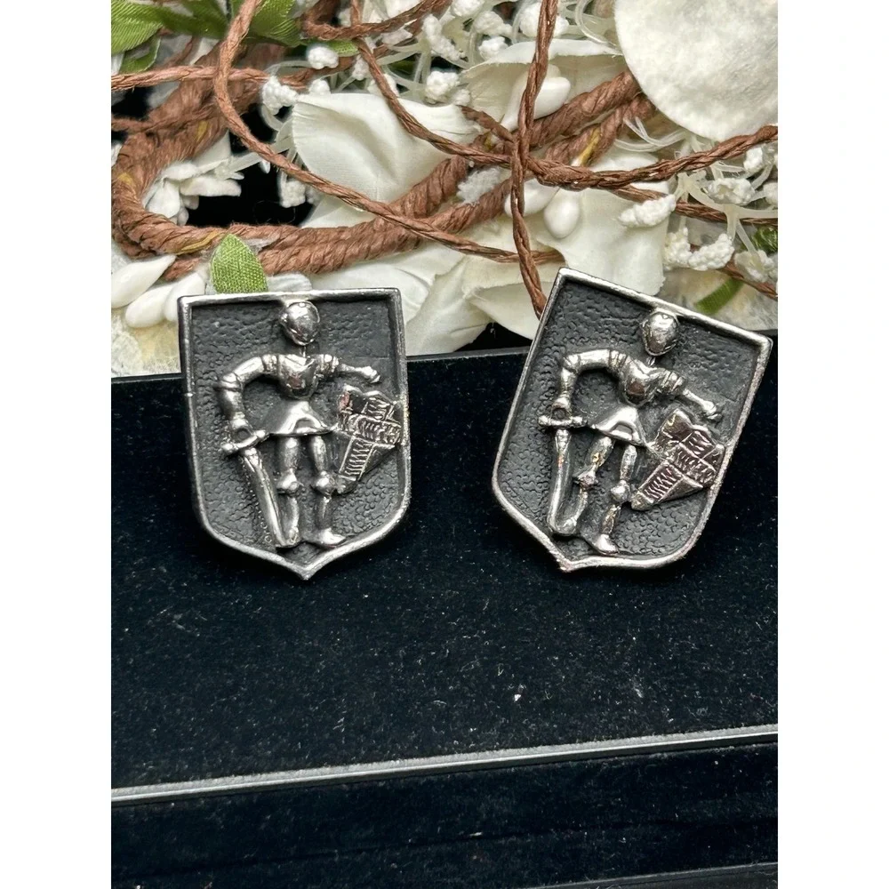 Vintage Swank Knight‎ Shield Cufflinks Silver Tone Medieval Heraldic